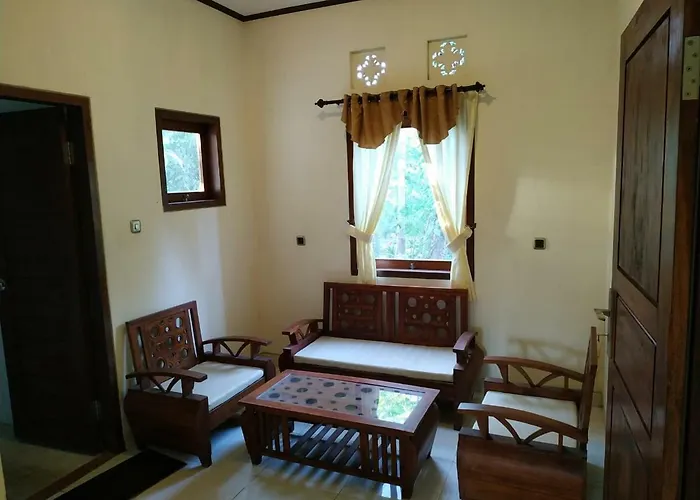 ゲストハウス Taman Sari Tagtag サヌール