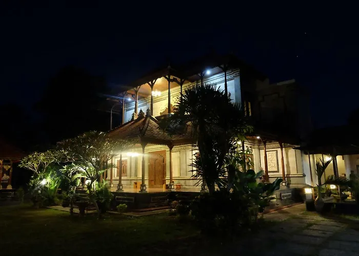 ゲストハウス Taman Sari Tagtag